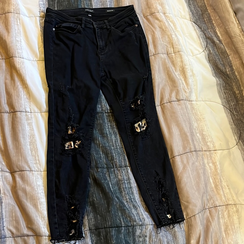 Judy Blue black cheetah print distressed jeans, size 11